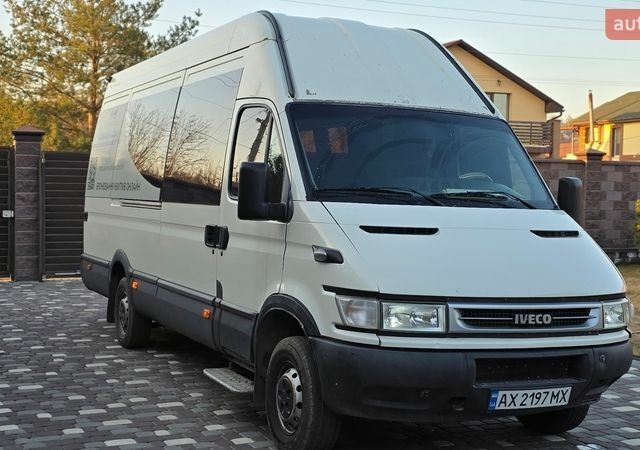 Белый Ивеко Дейли, объемом двигателя 2.3 л и пробегом 311 тыс. км за 6000 $, фото 1 на Automoto.ua