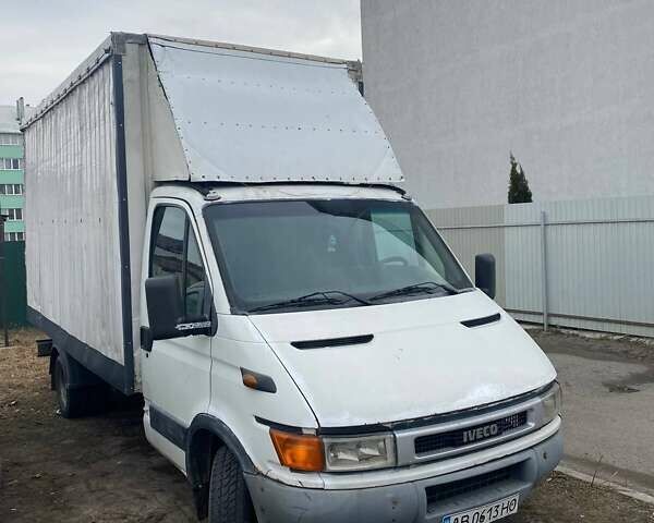 Белый Ивеко Дейли, объемом двигателя 2.29 л и пробегом 664 тыс. км за 3700 $, фото 1 на Automoto.ua