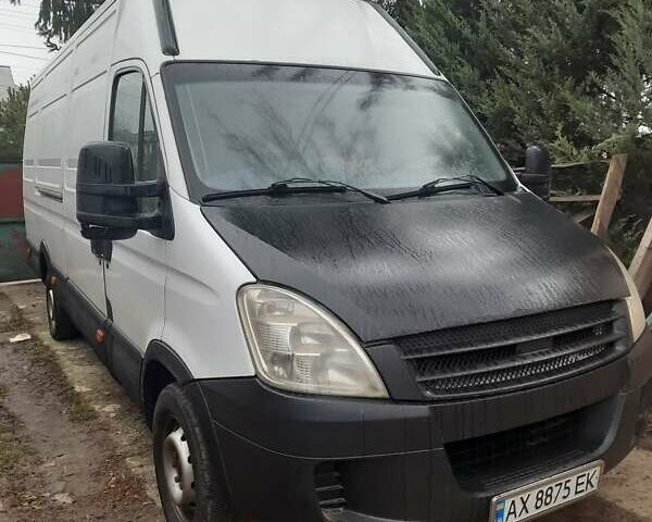Білий Івеко Дейлі, об'ємом двигуна 2.3 л та пробігом 465 тис. км за 6600 $, фото 1 на Automoto.ua