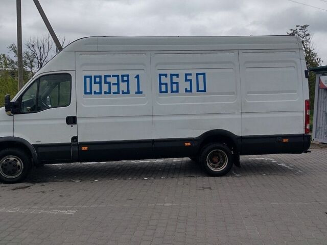 Белый Ивеко Дейли, объемом двигателя 3 л и пробегом 175 тыс. км за 8200 $, фото 1 на Automoto.ua