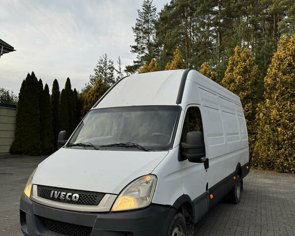 Белый Ивеко Дейли, объемом двигателя 3 л и пробегом 280 тыс. км за 17300 $, фото 1 на Automoto.ua