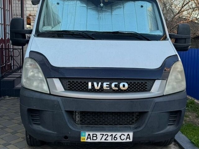 Белый Ивеко Дейли, объемом двигателя 3 л и пробегом 382 тыс. км за 15950 $, фото 1 на Automoto.ua