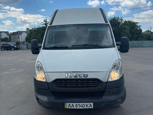 Белый Ивеко Дейли, объемом двигателя 3 л и пробегом 187 тыс. км за 10300 $, фото 1 на Automoto.ua