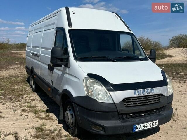 Белый Ивеко Дейли, объемом двигателя 3 л и пробегом 250 тыс. км за 14000 $, фото 1 на Automoto.ua