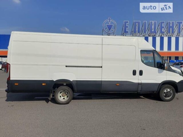 Белый Ивеко Дейли, объемом двигателя 3 л и пробегом 259 тыс. км за 23000 $, фото 1 на Automoto.ua