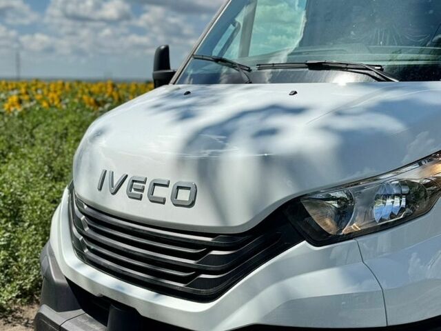 Белый Ивеко Дейли, объемом двигателя 3 л и пробегом 1000 тыс. км за 81791 $, фото 1 на Automoto.ua