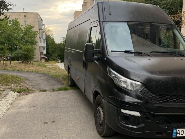 Белый Ивеко Дейли, объемом двигателя 3 л и пробегом 350 тыс. км за 17000 $, фото 1 на Automoto.ua