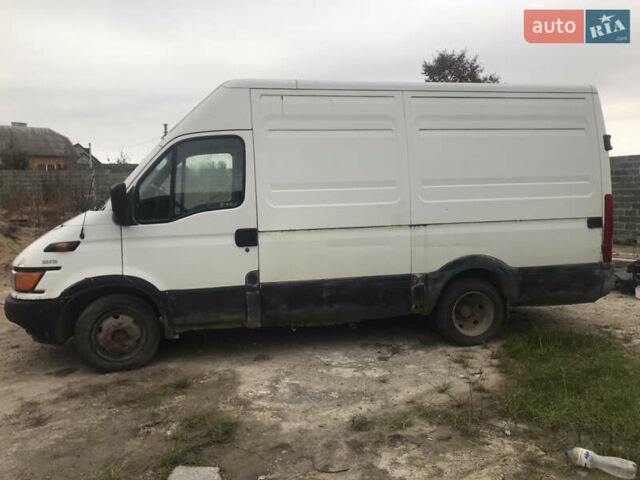 Белый Ивеко Дейли, объемом двигателя 2.8 л и пробегом 300 тыс. км за 3400 $, фото 1 на Automoto.ua