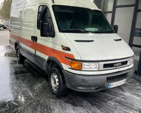 Белый Ивеко Дейли, объемом двигателя 2.8 л и пробегом 400 тыс. км за 3200 $, фото 1 на Automoto.ua