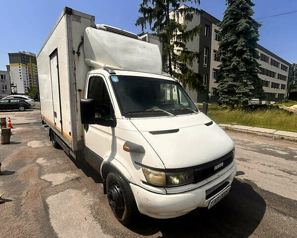 Белый Ивеко Дейли, объемом двигателя 2.8 л и пробегом 555 тыс. км за 8800 $, фото 1 на Automoto.ua