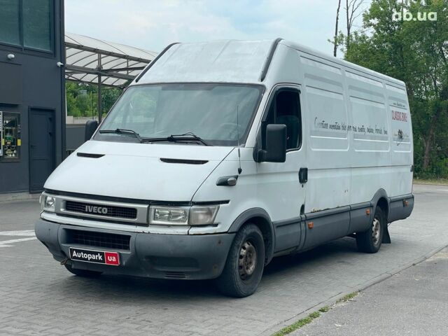 Белый Ивеко Дейли, объемом двигателя 2.3 л и пробегом 325 тыс. км за 5490 $, фото 1 на Automoto.ua