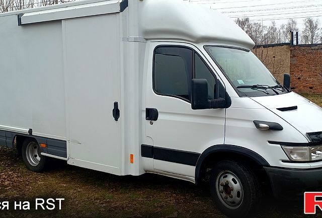 Белый Ивеко Дейли, объемом двигателя 3 л и пробегом 500 тыс. км за 11500 $, фото 1 на Automoto.ua