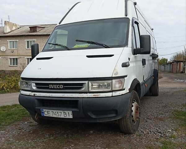 Белый Ивеко Дейли, объемом двигателя 3 л и пробегом 657 тыс. км за 5800 $, фото 1 на Automoto.ua