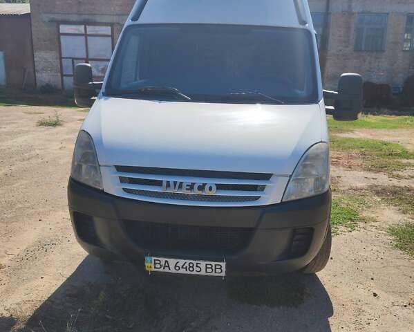Белый Ивеко Дейли, объемом двигателя 3 л и пробегом 192 тыс. км за 14700 $, фото 1 на Automoto.ua