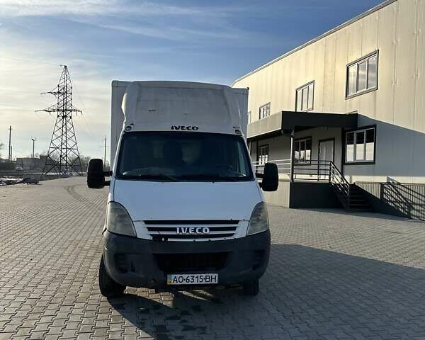 Белый Ивеко Дейли, объемом двигателя 3 л и пробегом 326 тыс. км за 11000 $, фото 1 на Automoto.ua