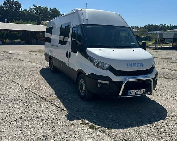 Белый Ивеко Дейли, объемом двигателя 3 л и пробегом 263 тыс. км за 49000 $, фото 1 на Automoto.ua
