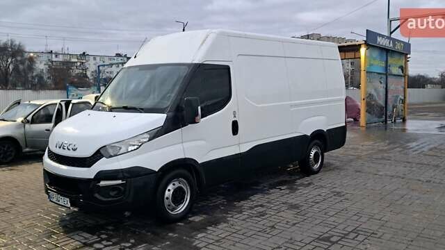 Белый Ивеко Дейли, объемом двигателя 2.29 л и пробегом 395 тыс. км за 13000 $, фото 1 на Automoto.ua