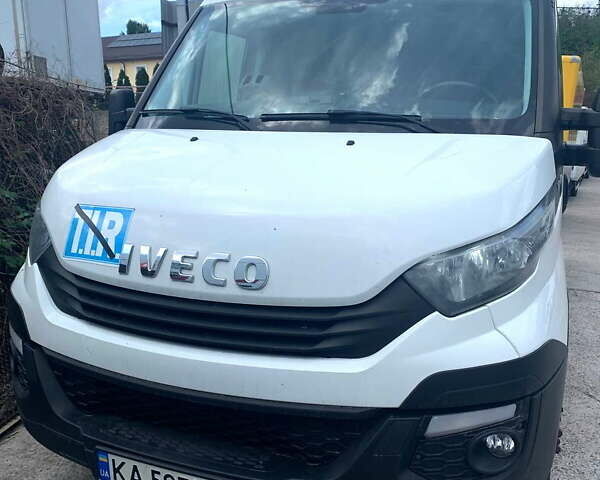 Белый Ивеко Дейли, объемом двигателя 3 л и пробегом 430 тыс. км за 16900 $, фото 1 на Automoto.ua