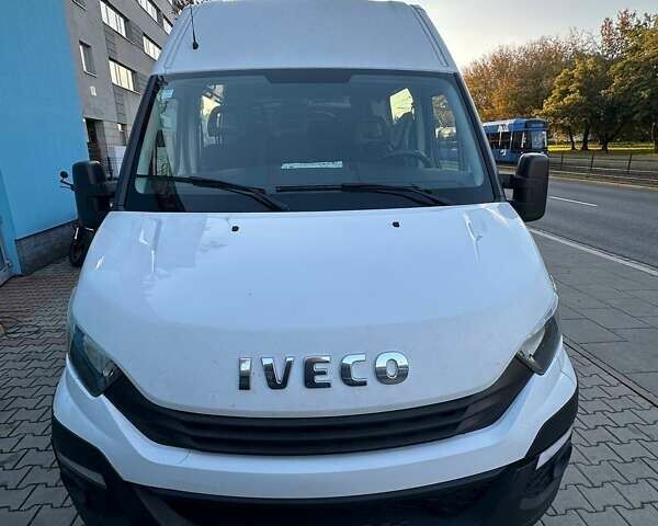 Білий Івеко Дейлі, об'ємом двигуна 2.29 л та пробігом 250 тис. км за 19500 $, фото 1 на Automoto.ua