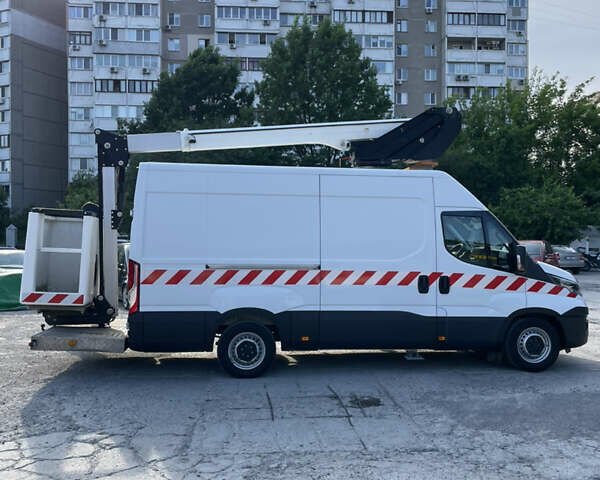 Белый Ивеко Дейли, объемом двигателя 2.2 л и пробегом 29 тыс. км за 44700 $, фото 1 на Automoto.ua