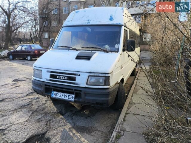 Білий Івеко Дейлі, об'ємом двигуна 2.8 л та пробігом 255 тис. км за 1999 $, фото 1 на Automoto.ua