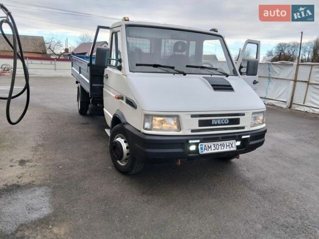 Білий Івеко Дейлі, об'ємом двигуна 2.8 л та пробігом 700 тис. км за 10500 $, фото 1 на Automoto.ua