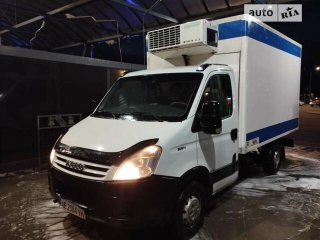 Белый Ивеко Дейли, объемом двигателя 2.29 л и пробегом 330 тыс. км за 11800 $, фото 1 на Automoto.ua