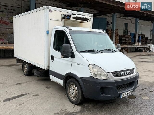Белый Ивеко Дейли, объемом двигателя 2.29 л и пробегом 420 тыс. км за 9999 $, фото 1 на Automoto.ua