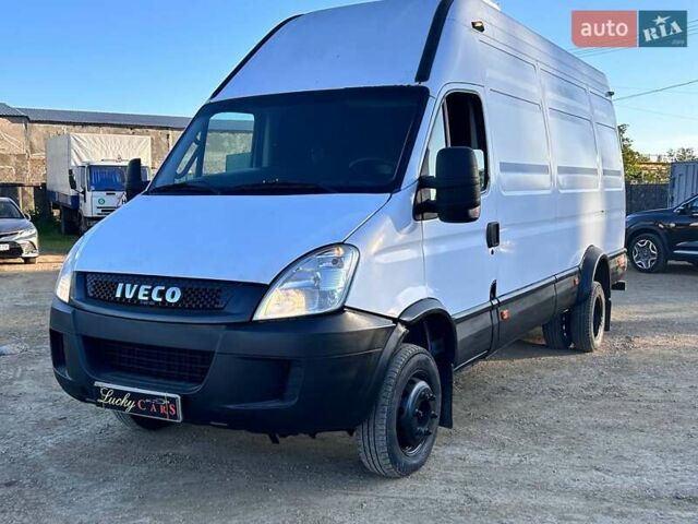 Белый Ивеко Дейли, объемом двигателя 3 л и пробегом 315 тыс. км за 21000 $, фото 1 на Automoto.ua