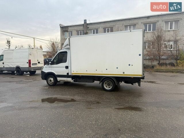 Белый Ивеко Дейли, объемом двигателя 2.29 л и пробегом 440 тыс. км за 12600 $, фото 1 на Automoto.ua