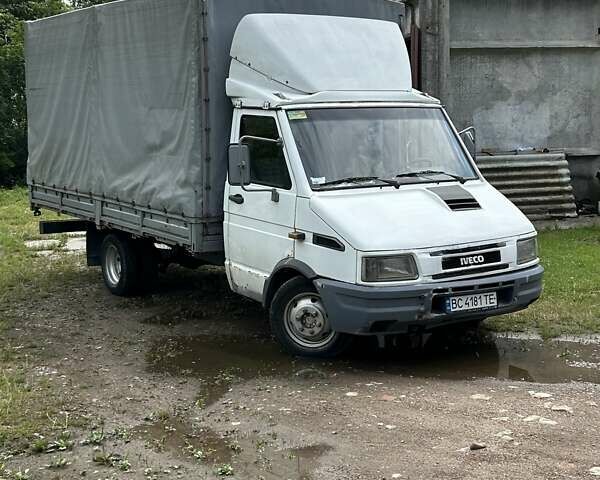 Білий Івеко Дейлі, об'ємом двигуна 2.8 л та пробігом 580 тис. км за 2900 $, фото 1 на Automoto.ua