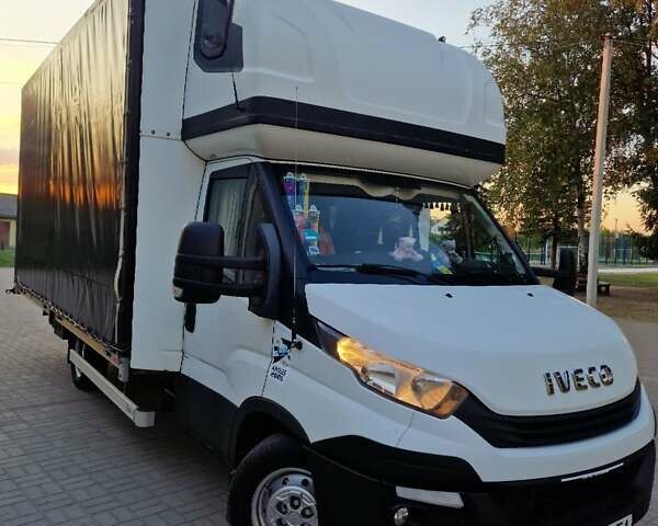 Белый Ивеко Дейли, объемом двигателя 3 л и пробегом 589 тыс. км за 18500 $, фото 1 на Automoto.ua