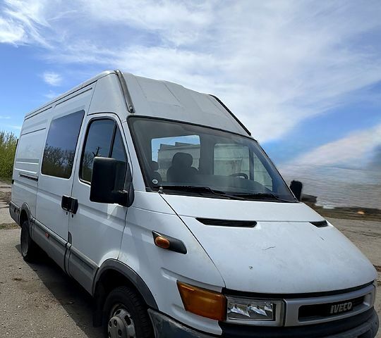 Білий Івеко Дейлі, об'ємом двигуна 2.8 л та пробігом 264 тис. км за 6100 $, фото 1 на Automoto.ua