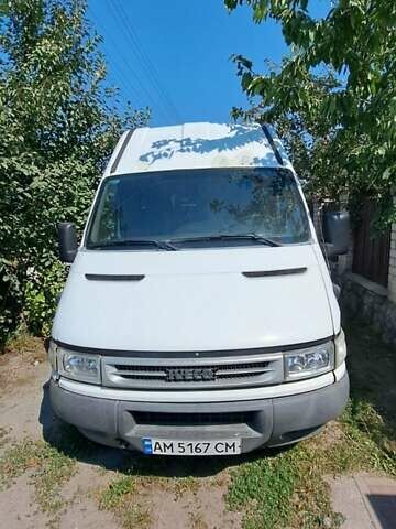 Белый Ивеко Дейли, объемом двигателя 0 л и пробегом 332 тыс. км за 4500 $, фото 1 на Automoto.ua