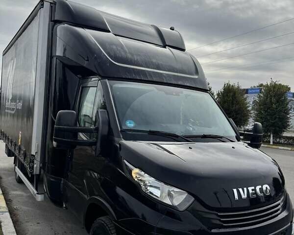 Черный Ивеко Дейли, объемом двигателя 3 л и пробегом 522 тыс. км за 28900 $, фото 1 на Automoto.ua