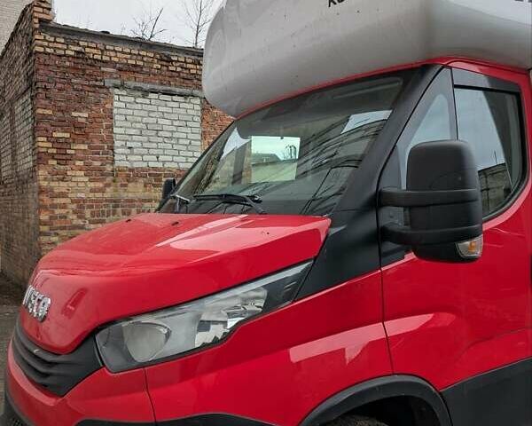Красный Ивеко Дейли, объемом двигателя 3 л и пробегом 313 тыс. км за 30700 $, фото 1 на Automoto.ua