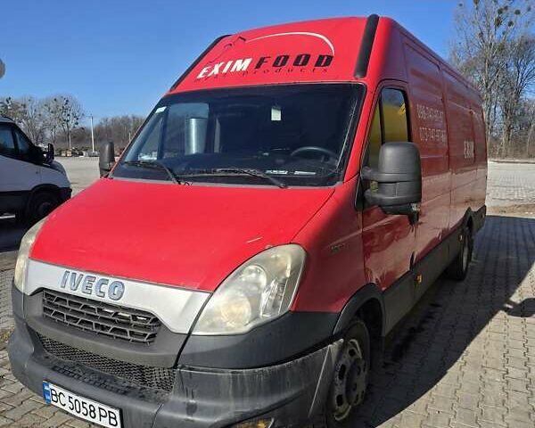 Красный Ивеко Дейли, объемом двигателя 3 л и пробегом 420 тыс. км за 8200 $, фото 1 на Automoto.ua