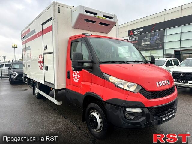 Красный Ивеко Дейли, объемом двигателя 3 л и пробегом 336 тыс. км за 34568 $, фото 1 на Automoto.ua