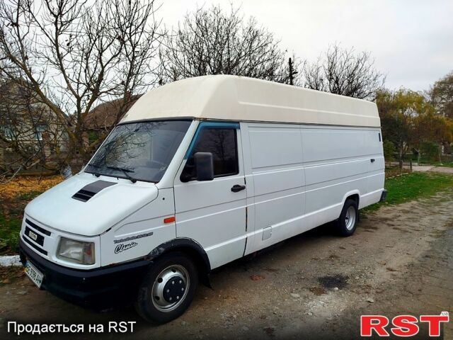 Івеко Дейлі, об'ємом двигуна 2.8 л та пробігом 700 тис. км за 4000 $, фото 1 на Automoto.ua