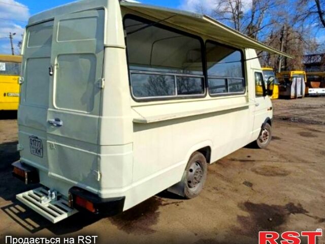 Ивеко Дейли, объемом двигателя 2.8 л и пробегом 190 тыс. км за 2500 $, фото 1 на Automoto.ua