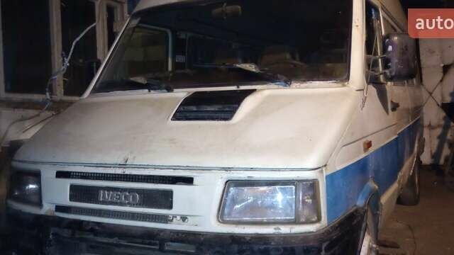 Івеко Дейлі, об'ємом двигуна 2.8 л та пробігом 300 тис. км за 2700 $, фото 1 на Automoto.ua