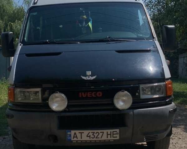 Белый Ивеко Дейли пасс., объемом двигателя 2.8 л и пробегом 500 тыс. км за 4200 $, фото 1 на Automoto.ua