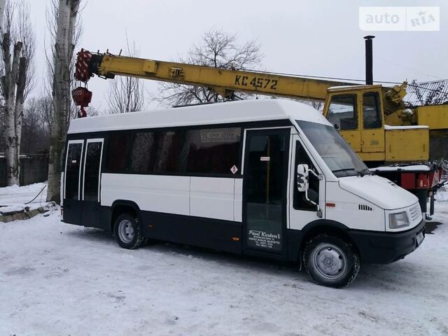 Белый Ивеко Дейли пасс., объемом двигателя 2.5 л и пробегом 520 тыс. км за 7900 $, фото 1 на Automoto.ua