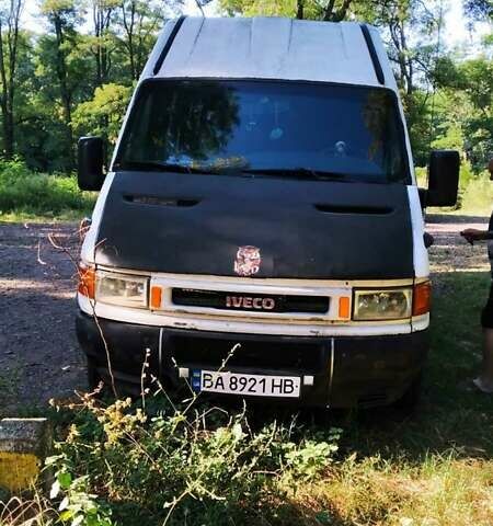 Ивеко Дейли пасс., объемом двигателя 2.8 л и пробегом 430 тыс. км за 4000 $, фото 1 на Automoto.ua