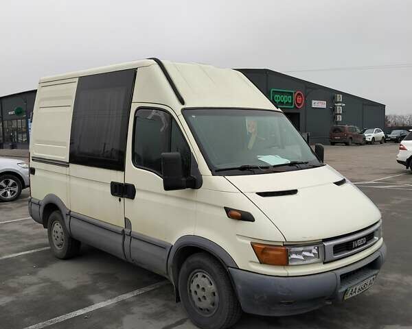 Желтый Ивеко Дейли, объемом двигателя 2.8 л и пробегом 515 тыс. км за 4000 $, фото 1 на Automoto.ua