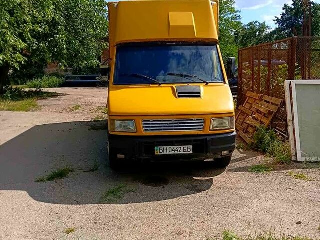 Жовтий Івеко Дейлі, об'ємом двигуна 2.5 л та пробігом 700 тис. км за 3800 $, фото 1 на Automoto.ua