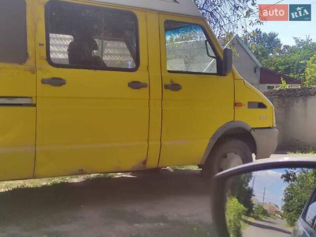 Жовтий Івеко Дейлі, об'ємом двигуна 0 л та пробігом 363 тис. км за 2000 $, фото 1 на Automoto.ua