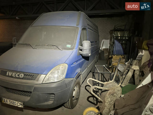 Синій Івеко Дейлі, об'ємом двигуна 3 л та пробігом 170 тис. км за 15000 $, фото 1 на Automoto.ua