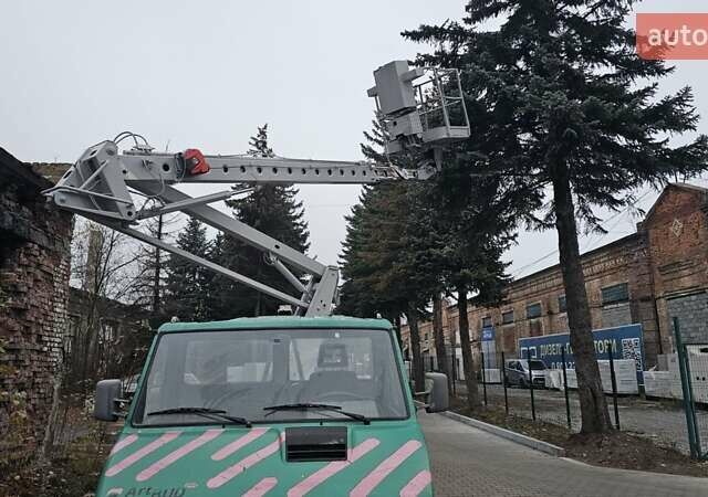 Зелений Івеко Дейлі, об'ємом двигуна 2.8 л та пробігом 200 тис. км за 17900 $, фото 1 на Automoto.ua