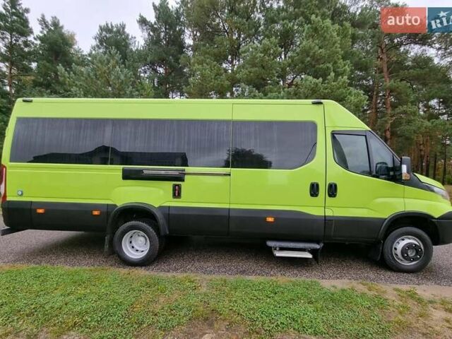 Зеленый Ивеко Дейли, объемом двигателя 3 л и пробегом 300 тыс. км за 40472 $, фото 1 на Automoto.ua